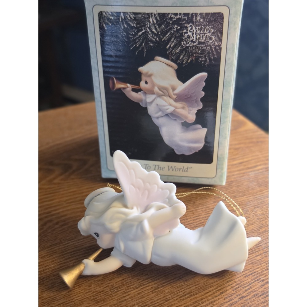 Precious Moments "Joy To The World" Angel Ornament #150320